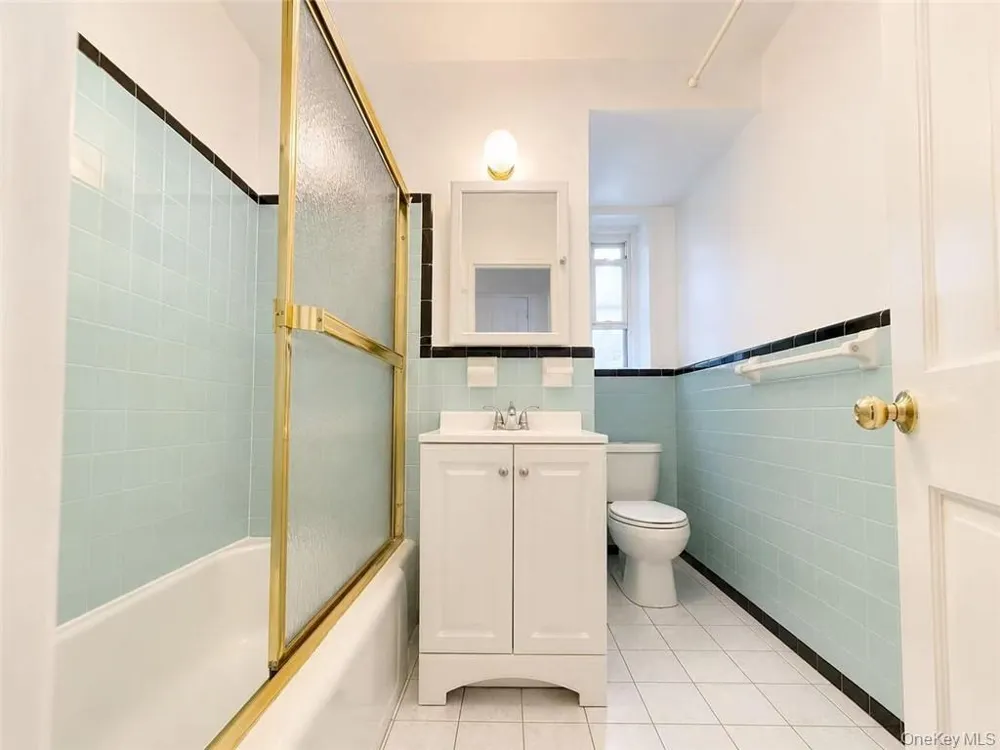 8511 34th Avenue #3H Jackson Heights, NY 11372