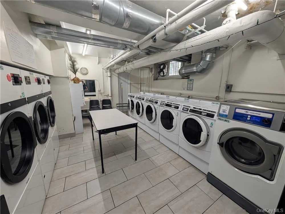 8511 34th Avenue #3H Jackson Heights, NY 11372