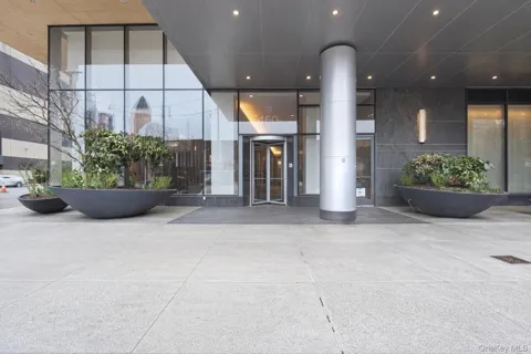 460 W 42nd Street #57G