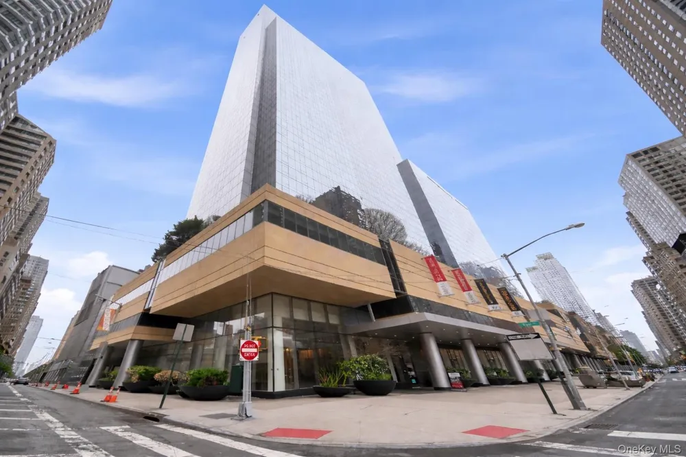 460 W 42nd Street #57G New York (Manhattan), NY 10036