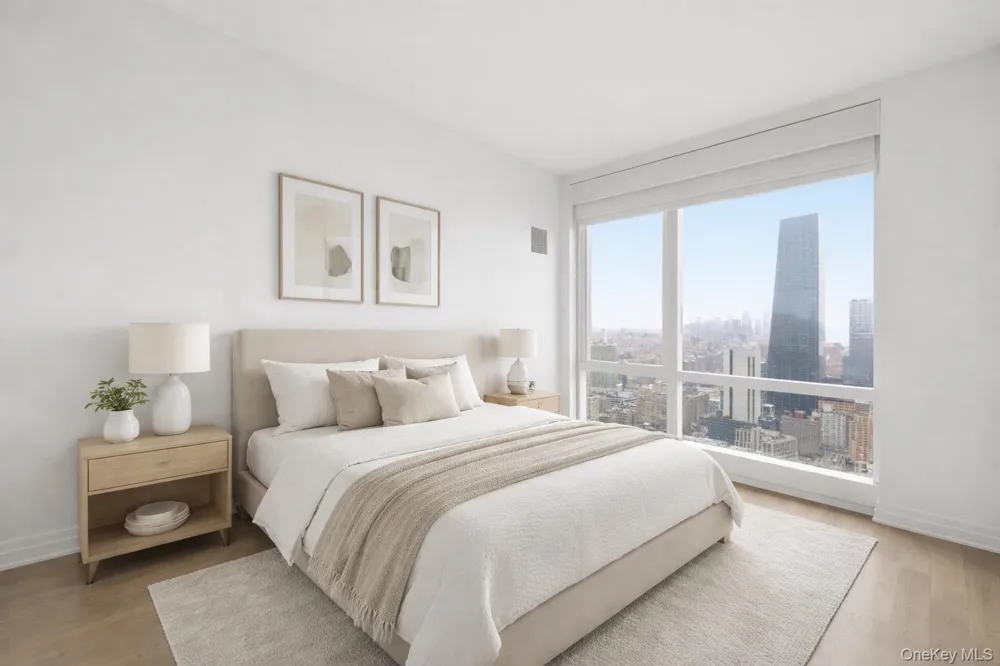460 W 42nd Street #57G New York (Manhattan), NY 10036