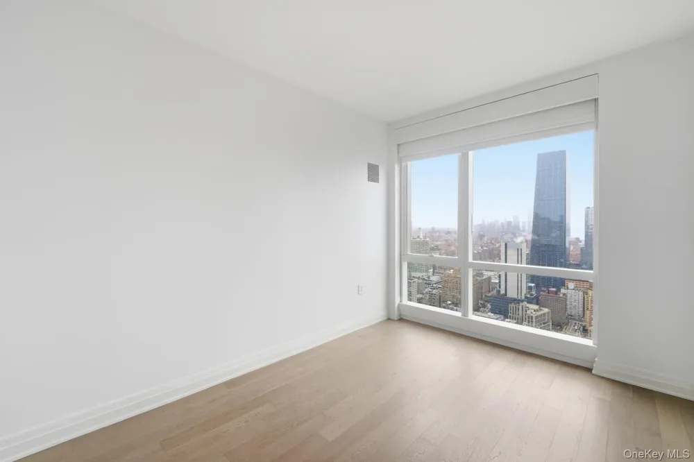 460 W 42nd Street #57G New York (Manhattan), NY 10036