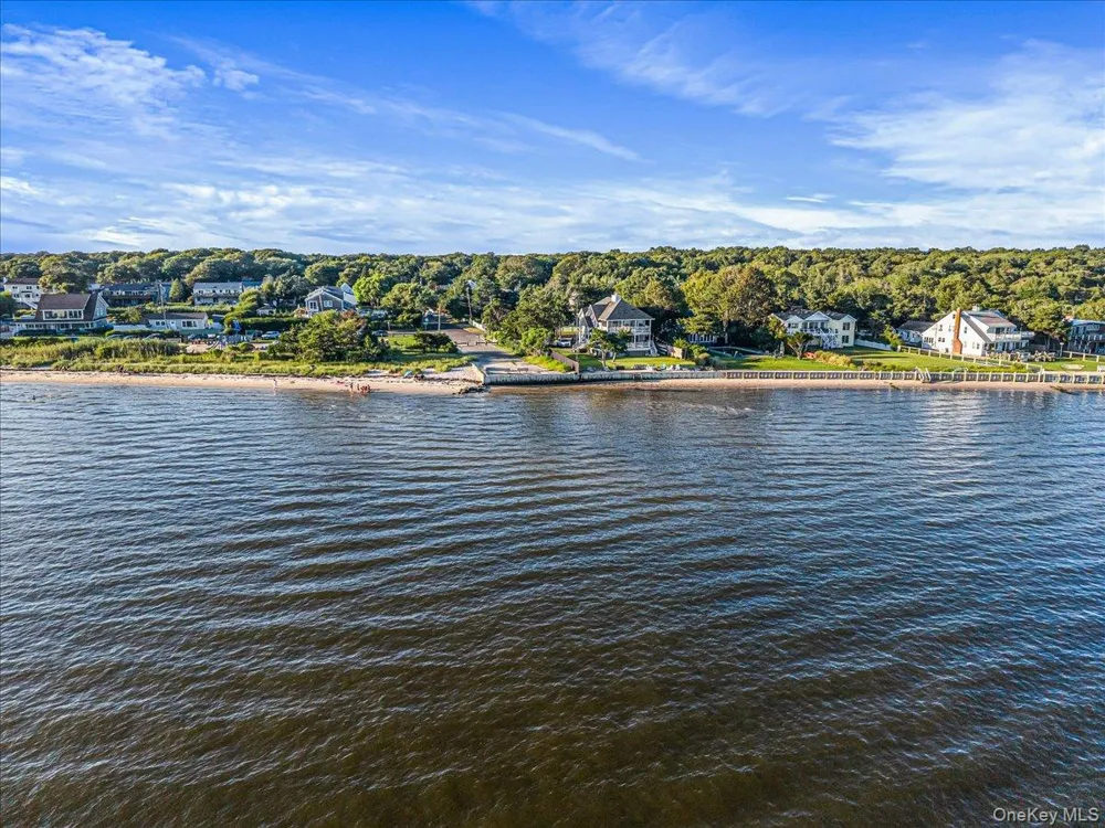 189 Belleview Avenue Center Moriches, NY 11934