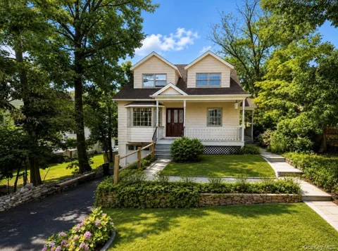 71 Northfield Avenue
