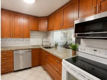 215 SE 3rd Ave #308C Hallandale Beach, FL 33009