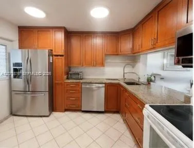215 SE 3rd Ave #308C Hallandale Beach, FL 33009