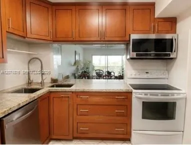 215 SE 3rd Ave #308C Hallandale Beach, FL 33009