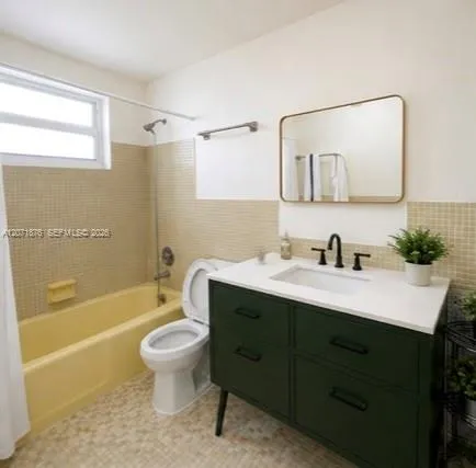 215 SE 3rd Ave #308C Hallandale Beach, FL 33009