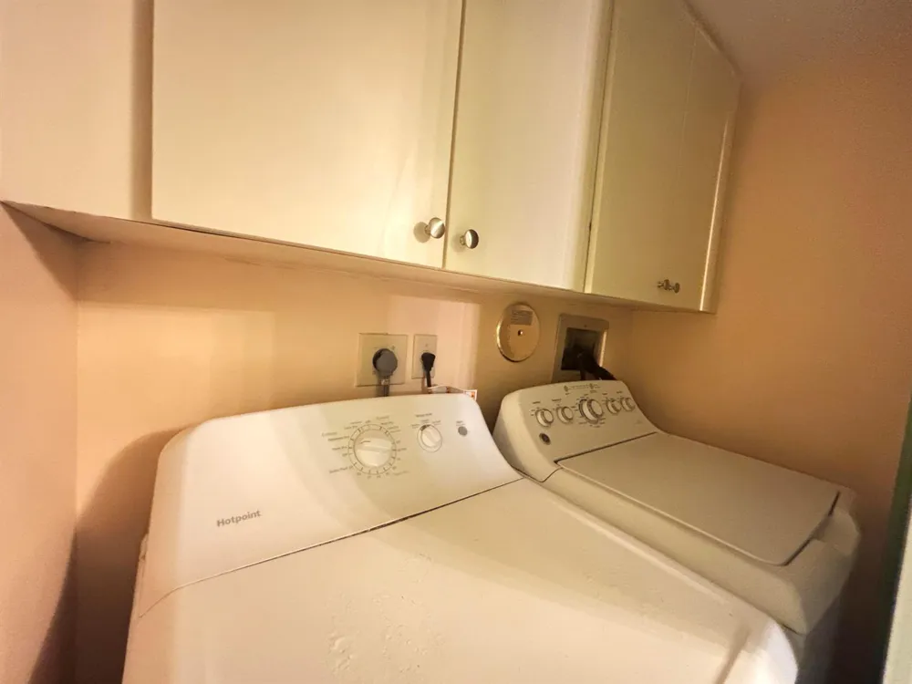 1701 S CORAL TERRACE #1701 North Lauderdale, FL 33068