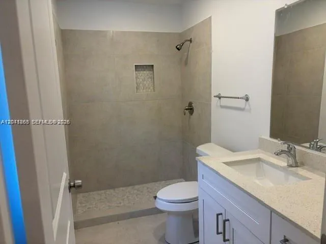 206 NE 1st Ct #1 North Dania Beach, FL 33004