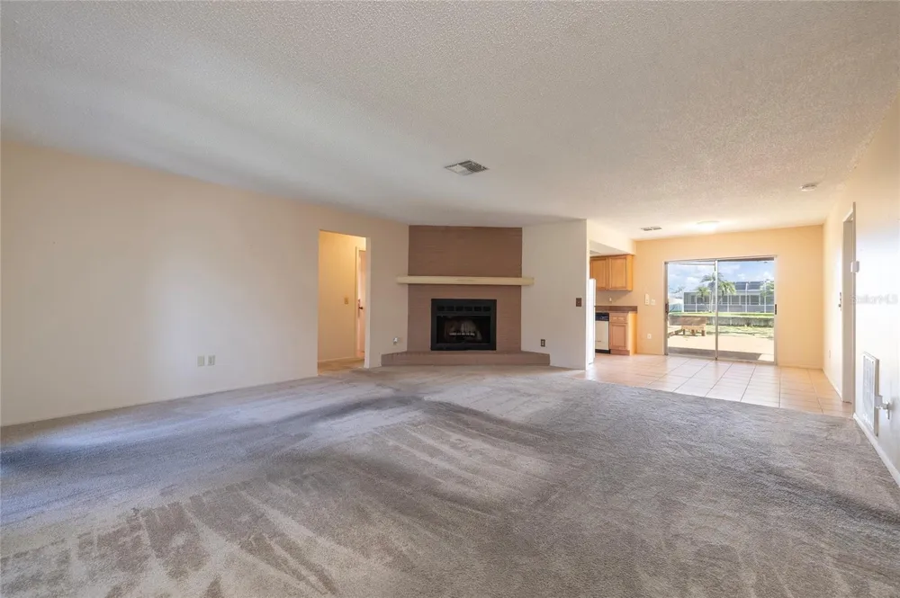 6355 102ND TERRACE Pinellas Park, FL 33782