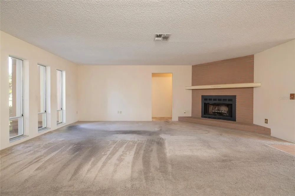 6355 102ND TERRACE Pinellas Park, FL 33782