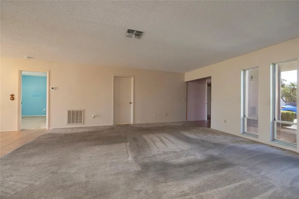 6355 102ND TERRACE Pinellas Park, FL 33782