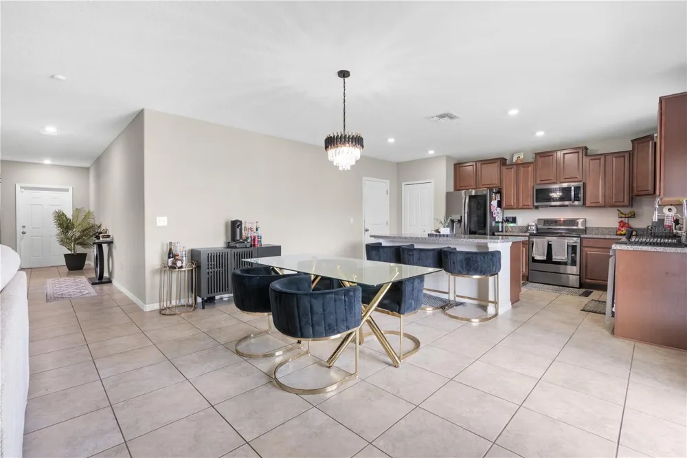 7420 PEARLY EVERLASTING AVENUE Tampa, FL 33619