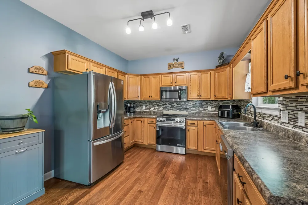 135 Shiloh Ln Smithville, TN 37166