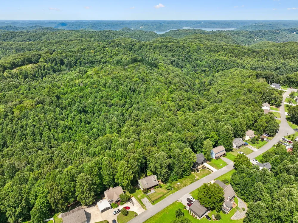 135 Shiloh Ln Smithville, TN 37166