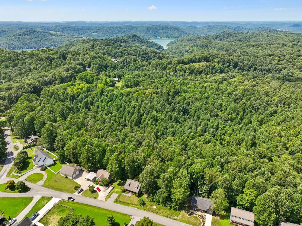 135 Shiloh Ln Smithville, TN 37166