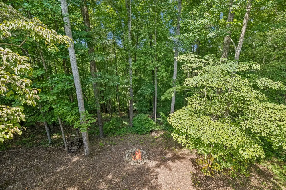135 Shiloh Ln Smithville, TN 37166