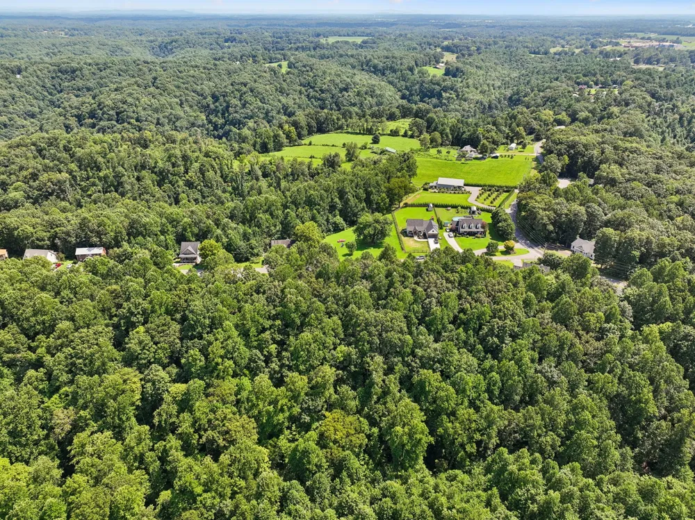 135 Shiloh Ln Smithville, TN 37166