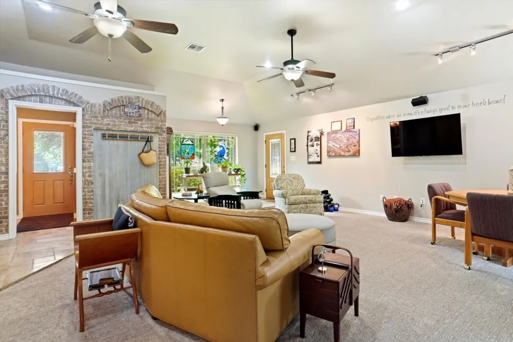 665 Private Road 5881 Yantis, TX 75497