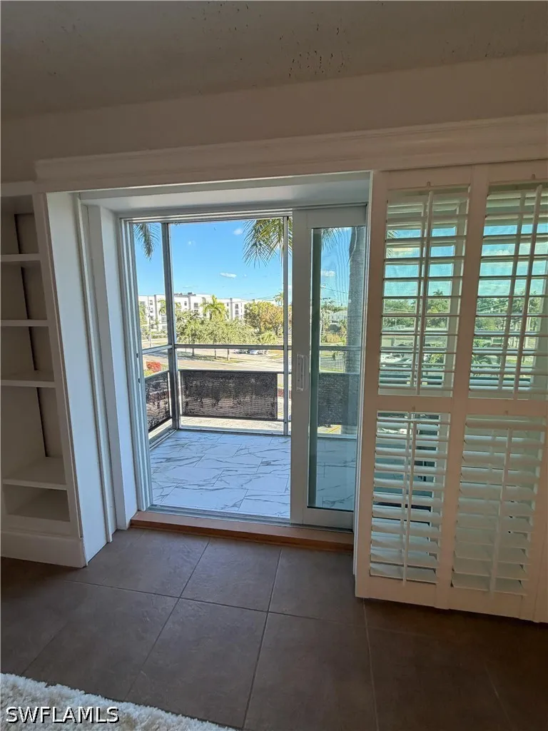 W 1st Street #303 Fort Myers, FL 33901