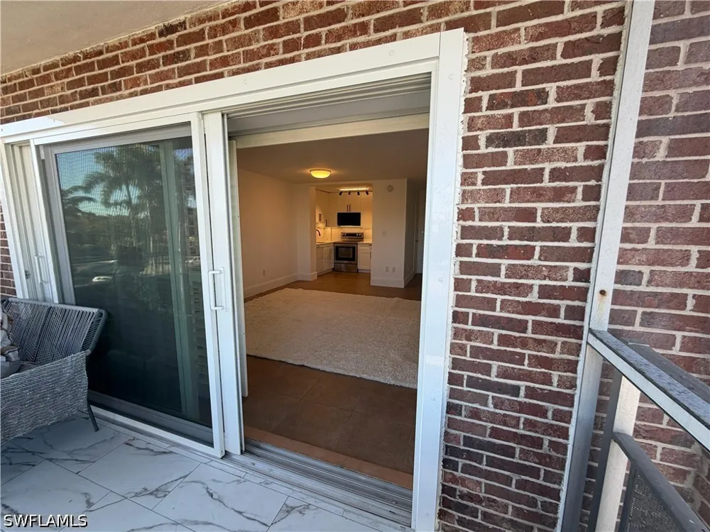 W 1st Street #303 Fort Myers, FL 33901
