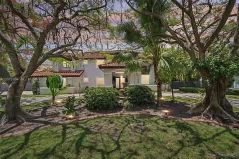 11898 SW 74th Ter