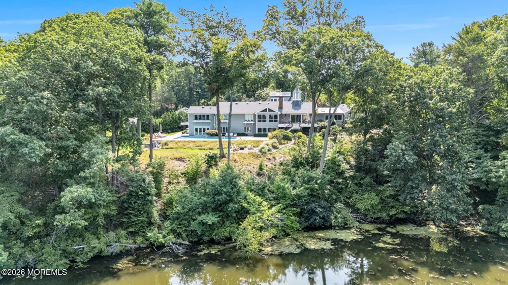 15 Page Drive Red Bank, NJ 07701