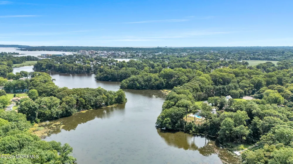 15 Page Drive Red Bank, NJ 07701