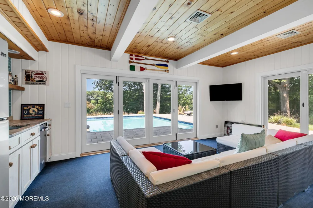 15 Page Drive Red Bank, NJ 07701
