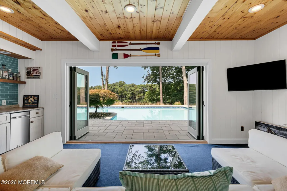 15 Page Drive Red Bank, NJ 07701