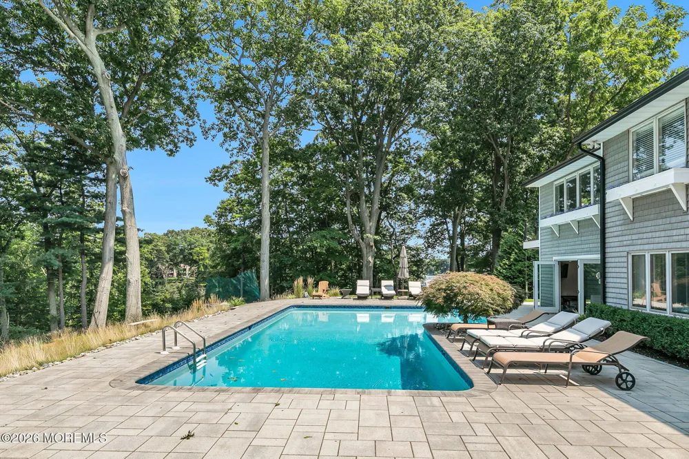 15 Page Drive Red Bank, NJ 07701