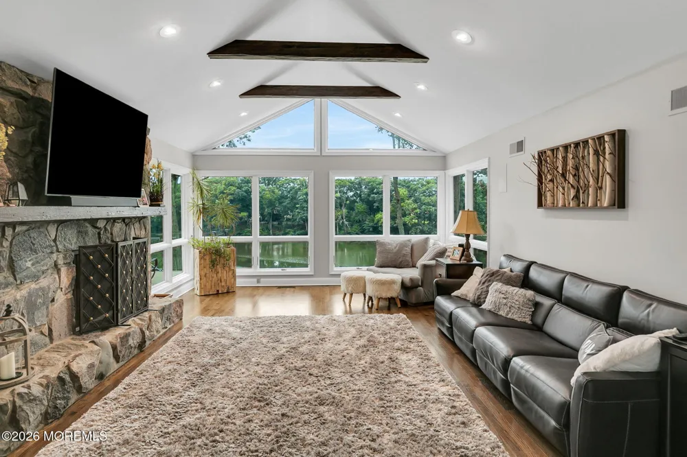 15 Page Drive Red Bank, NJ 07701