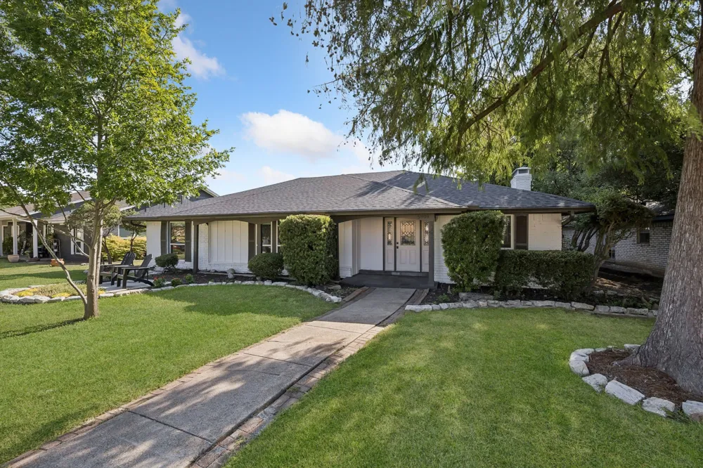 5909 Mark Lane Rowlett, TX 75089