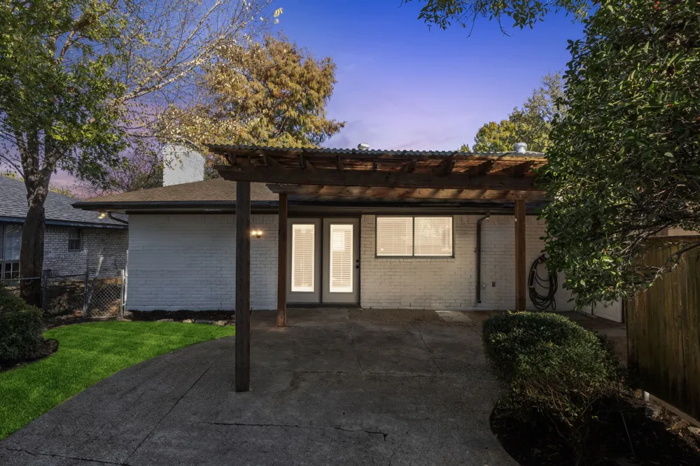 5909 Mark Lane Rowlett, TX 75089