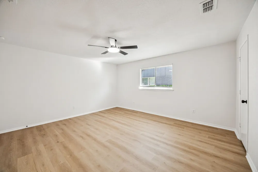 5909 Mark Lane Rowlett, TX 75089