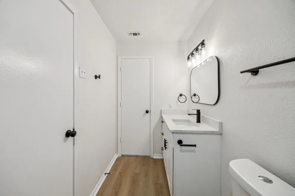 5909 Mark Lane Rowlett, TX 75089