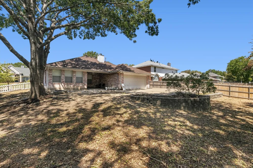 5106 Lee Hutson Lane Sachse, TX 75048
