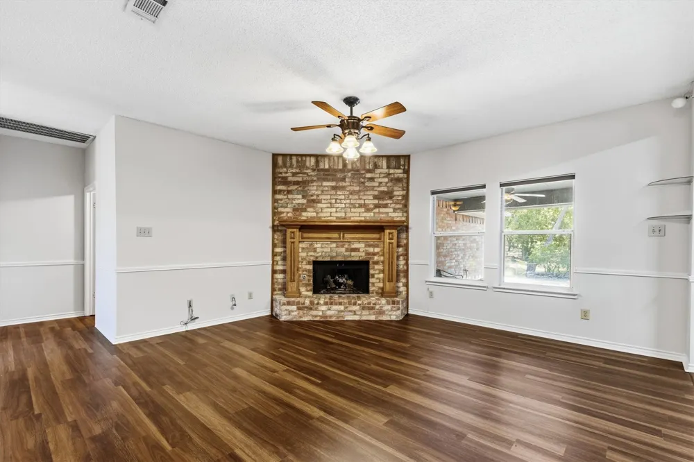 5106 Lee Hutson Lane Sachse, TX 75048