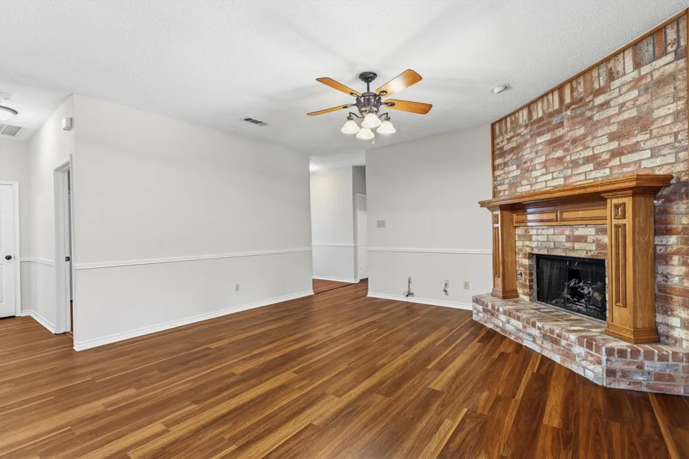 5106 Lee Hutson Lane Sachse, TX 75048