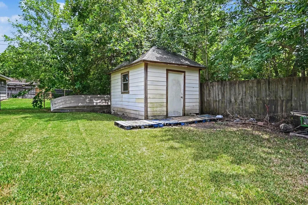 5013 Live Oak Drive Texas City, TX 77591