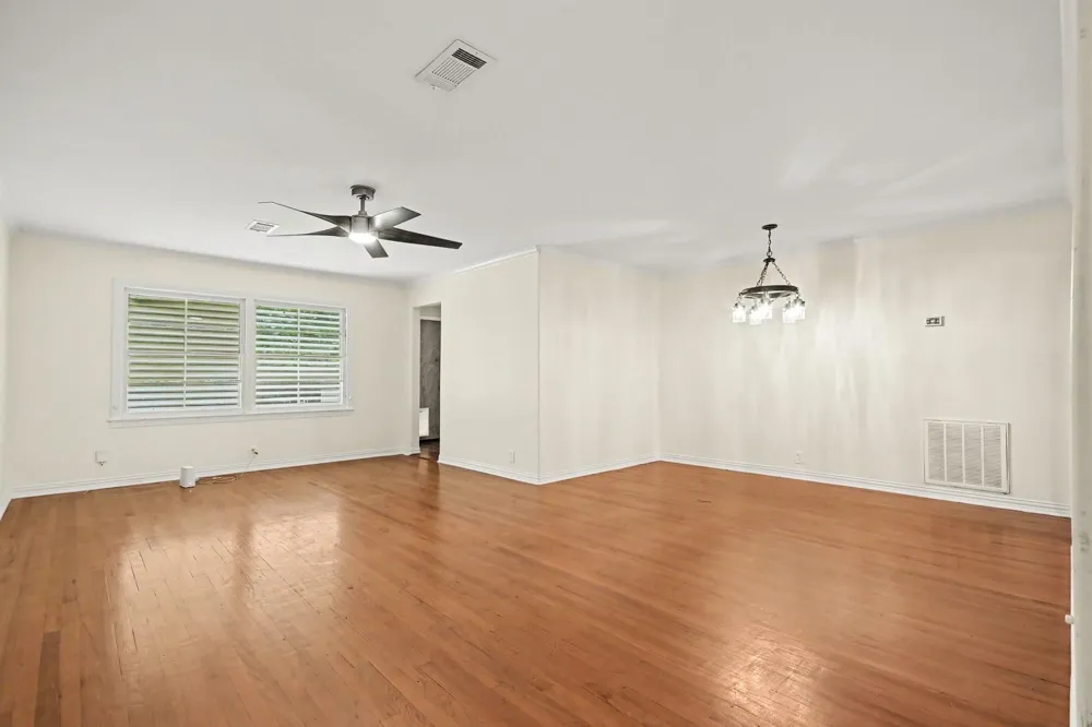 5013 Live Oak Drive Texas City, TX 77591