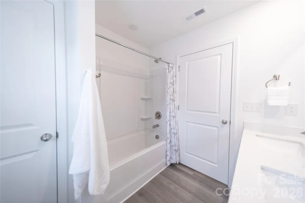 4986 Twin River Drive Denver, NC 28037