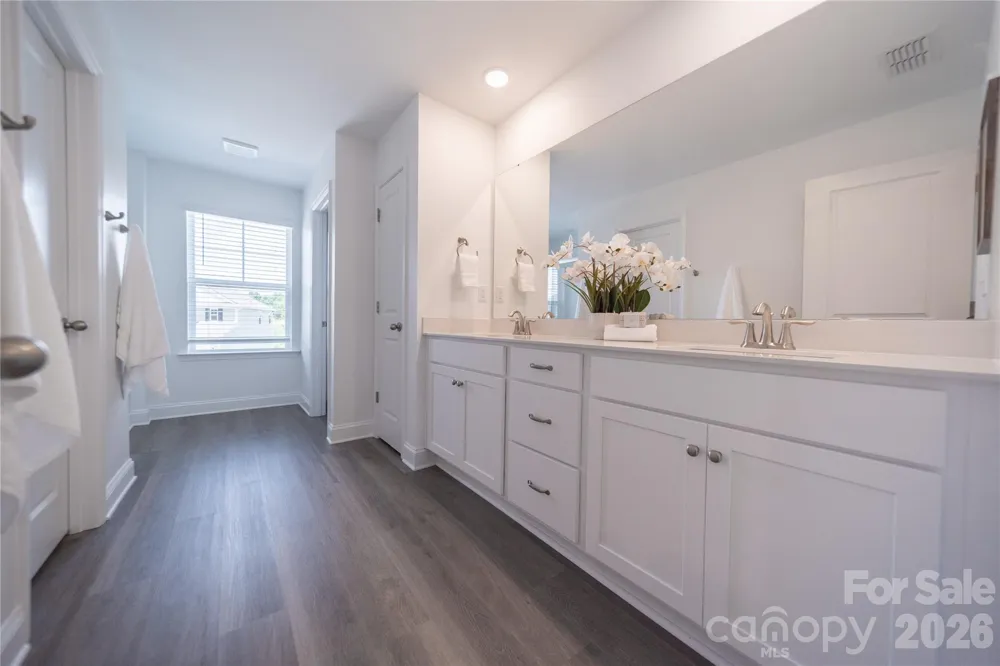 4986 Twin River Drive Denver, NC 28037