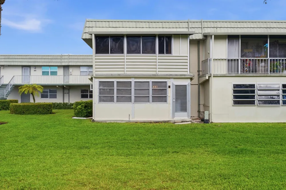 387 Flanders I Delray Beach, FL 33484