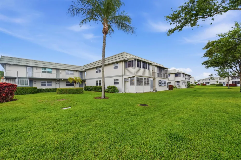387 Flanders I Delray Beach, FL 33484