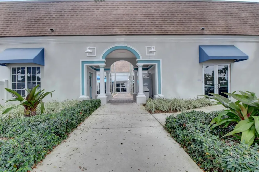 387 Flanders I Delray Beach, FL 33484