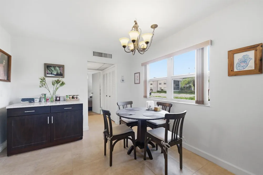 387 Flanders I Delray Beach, FL 33484