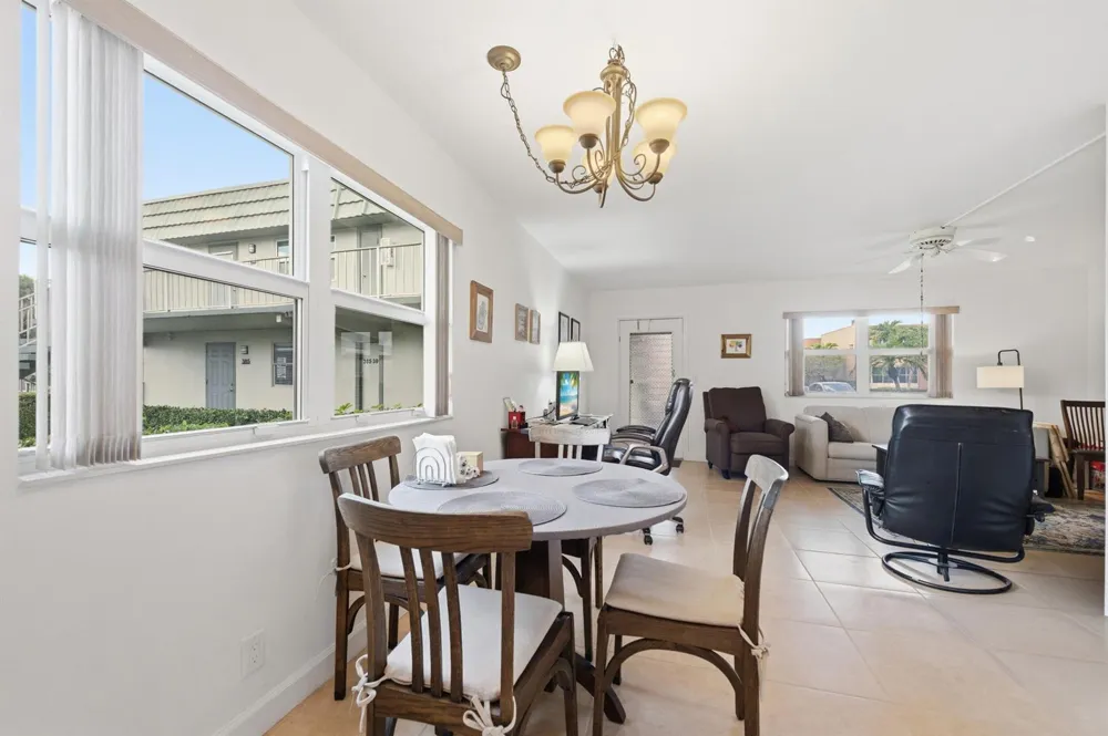 387 Flanders I Delray Beach, FL 33484