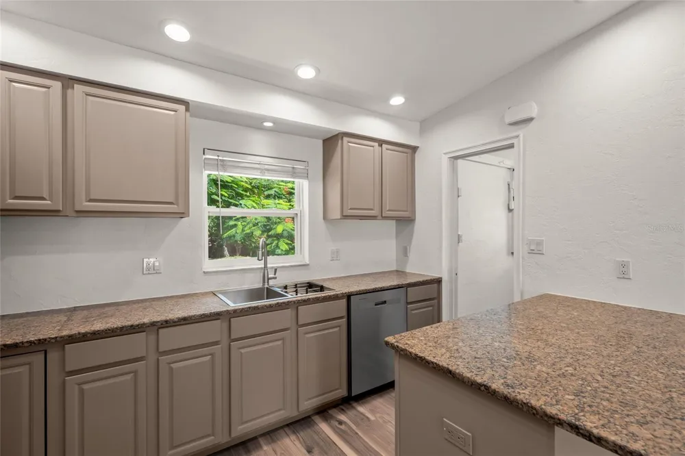 2722 INGOT PLACE Sarasota, FL 34235